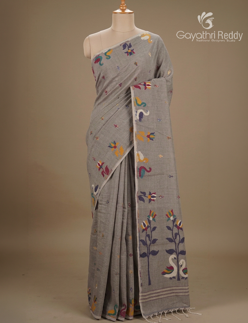Jamdani Cotton Saree in Grey