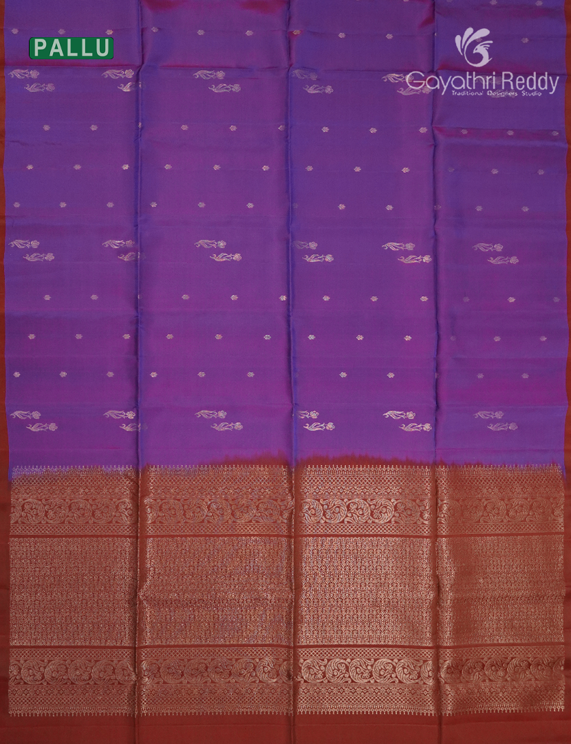 Pure  Kanchipuram Light Weight Silk Saree in Magenta and Maroon