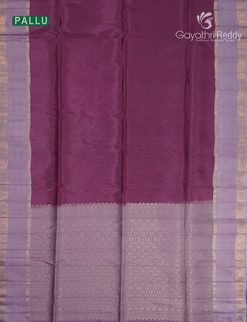 Pure  Kanchipuram Light Weight Silk Saree in Wine and Mauve Lavender