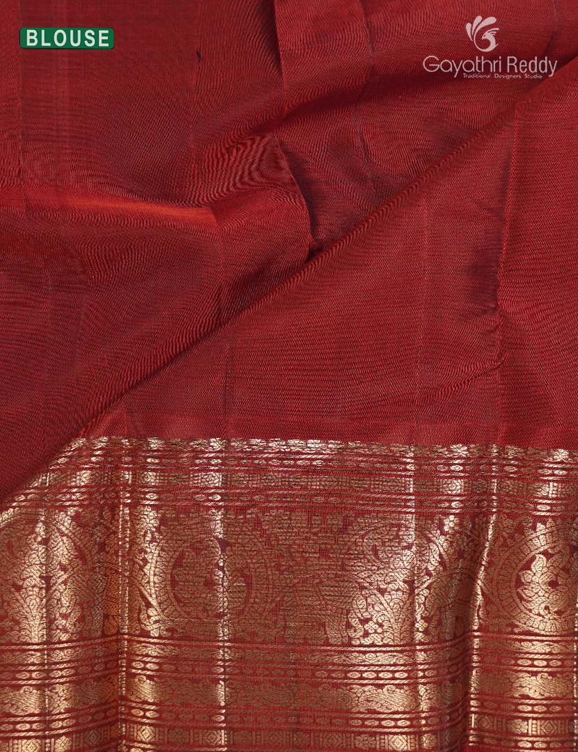 Pure Kanchipuram Vintage Saree in Deep Violet and Rust Red