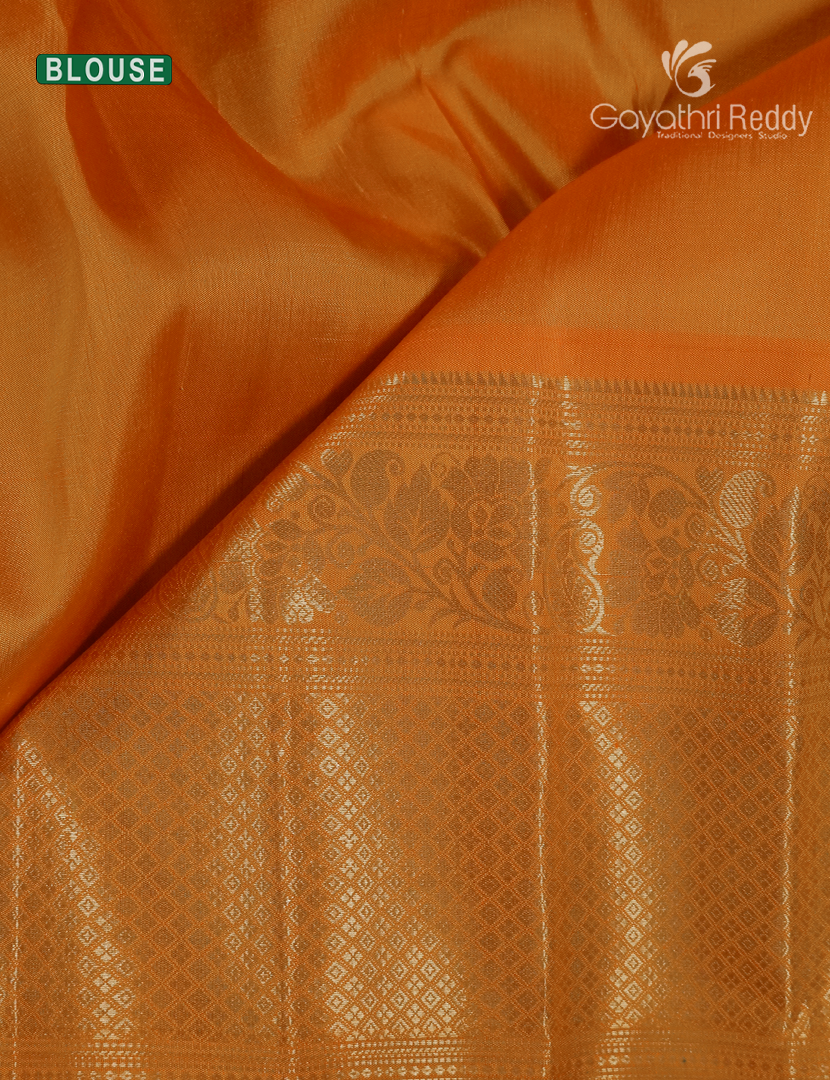 Pure Gadwal Silk Saree in Ivory and Light Coral