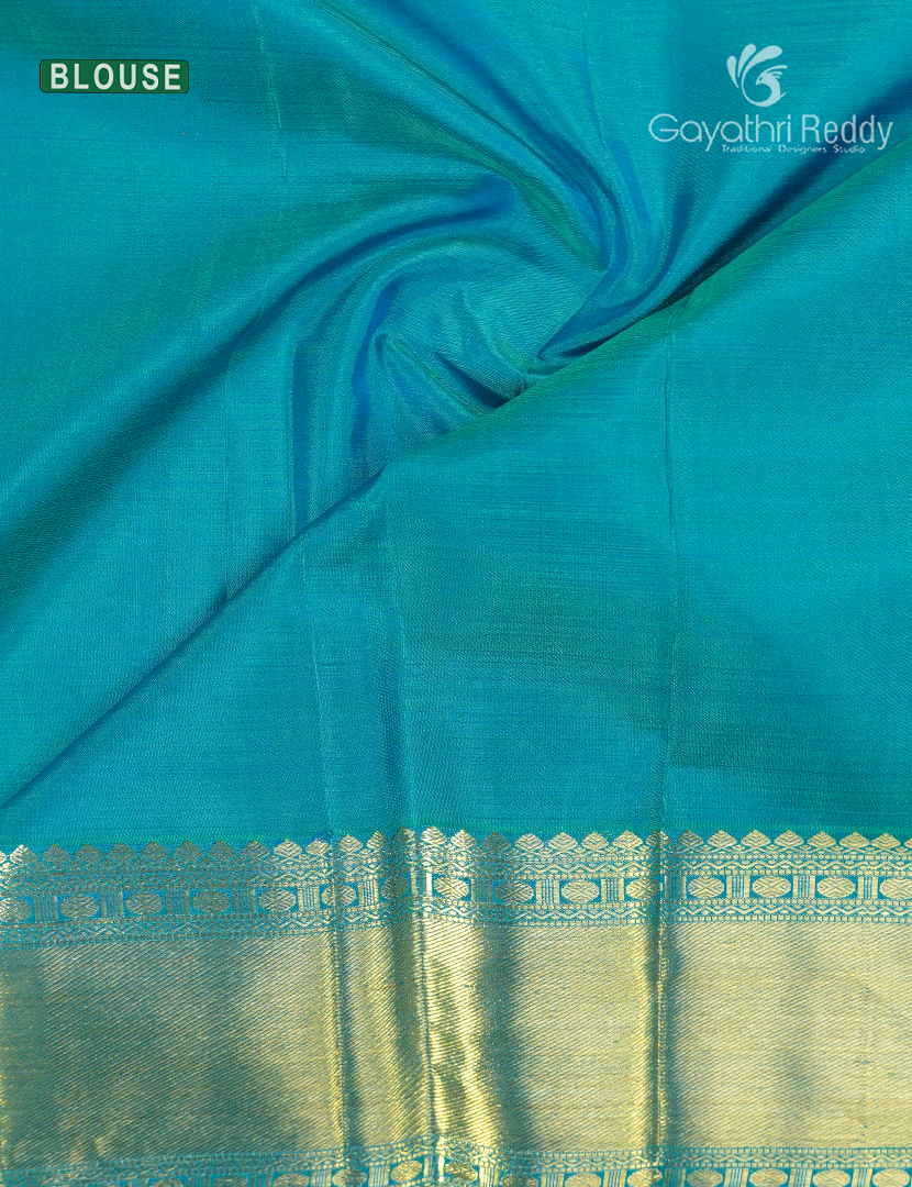 Pure Kanchipuram Wedding Silk in Teal blue