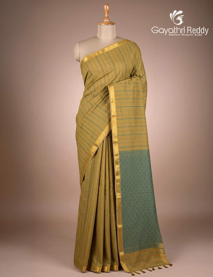 Pure Kanchi Cotton Saree in Mehendi Green