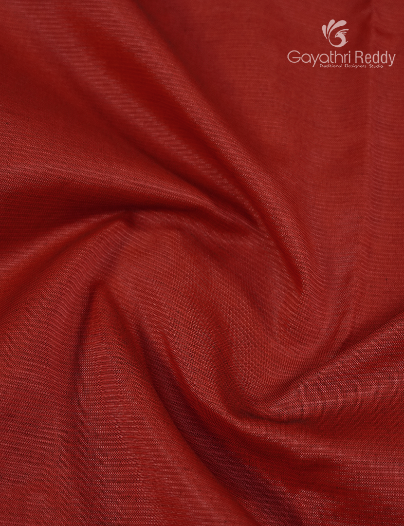 Mangalagiri Pattu Saree in Red