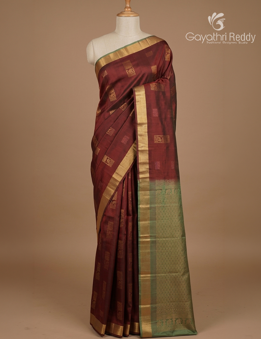 Pure Kanchipuram Silk Saree in Maroon ( Small Borders )