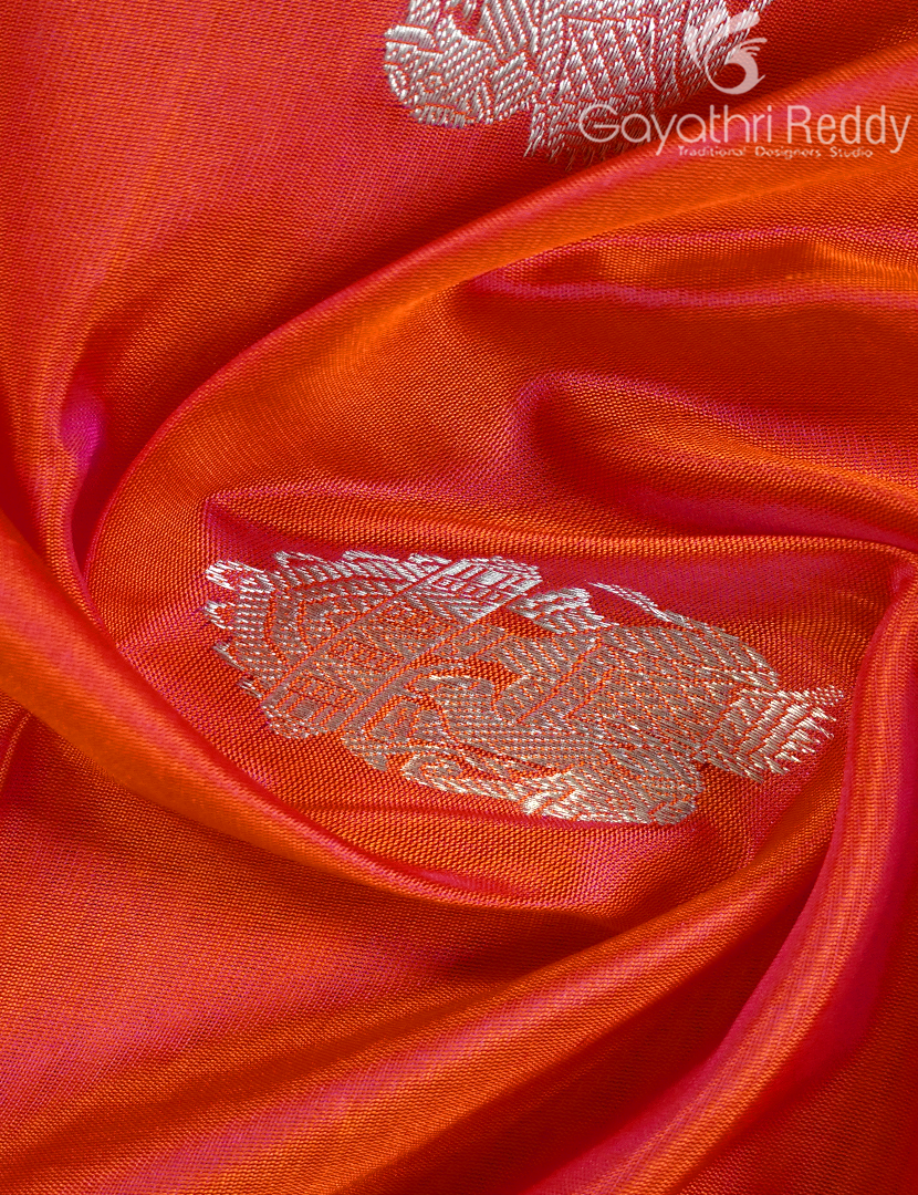 PURE VENKATAGIRI PATTU-VP1158