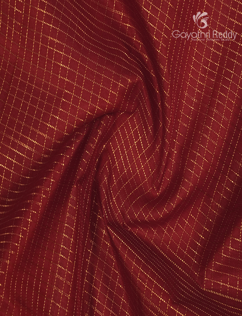 Pure Kanchipuram Vintage Silk Saree in Maroon Red and Bottle Green