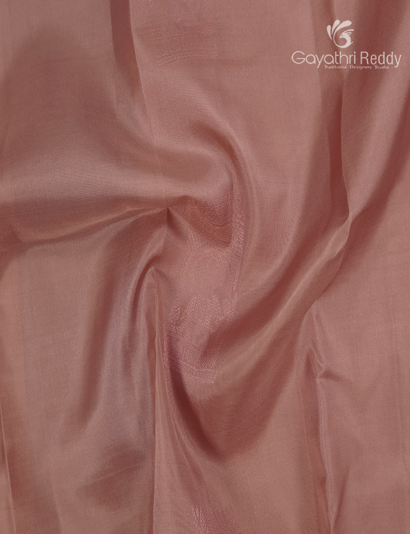 Pure Kanchipuram Silk Saree in Pastel Peach ( Small Borders)
