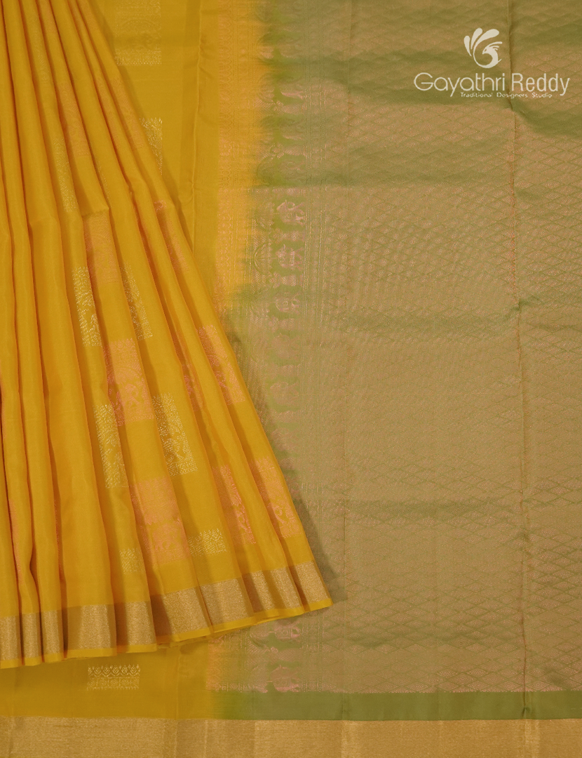 Pure Kanchipuram Silk Saree in Yellow (  Small Borders )-