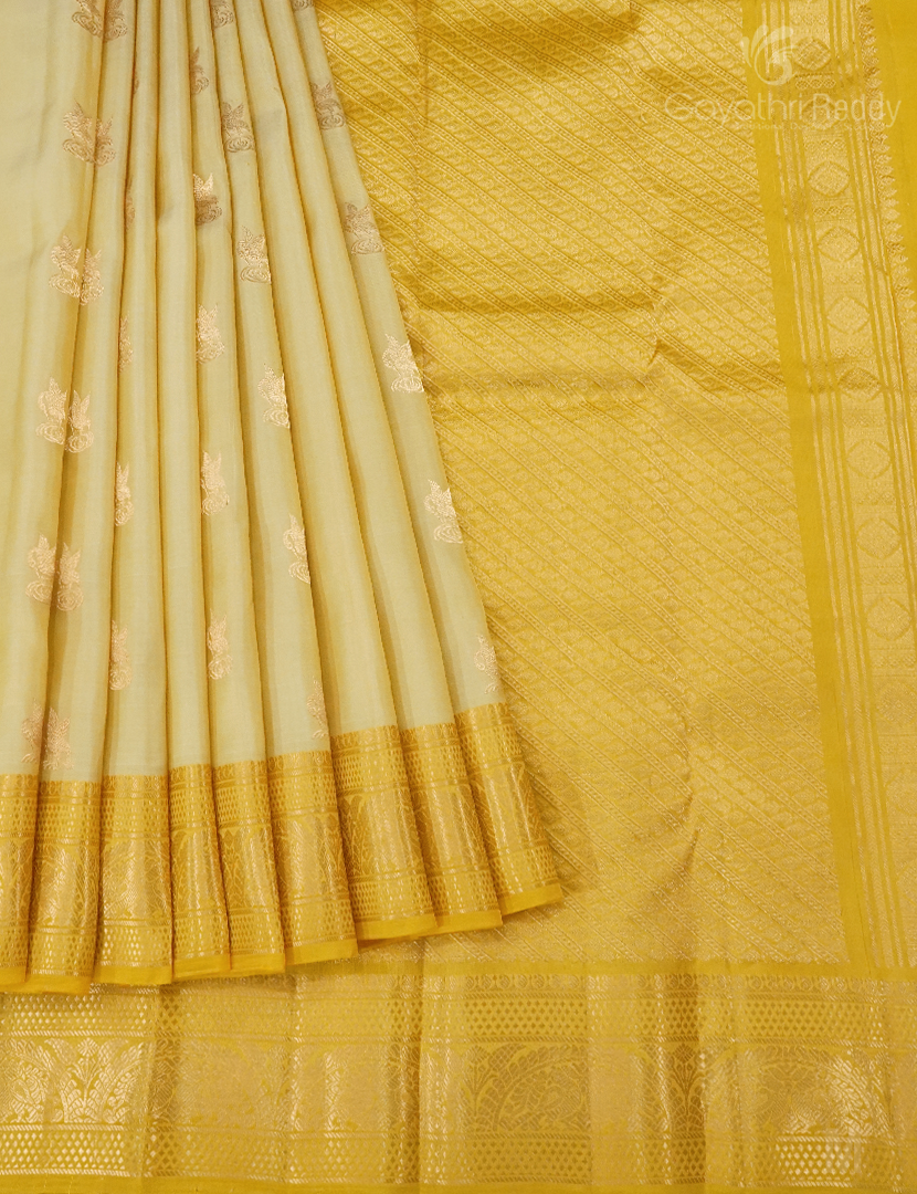 PURE KANCHI PATTU MEDIUM BORDER-KP7776