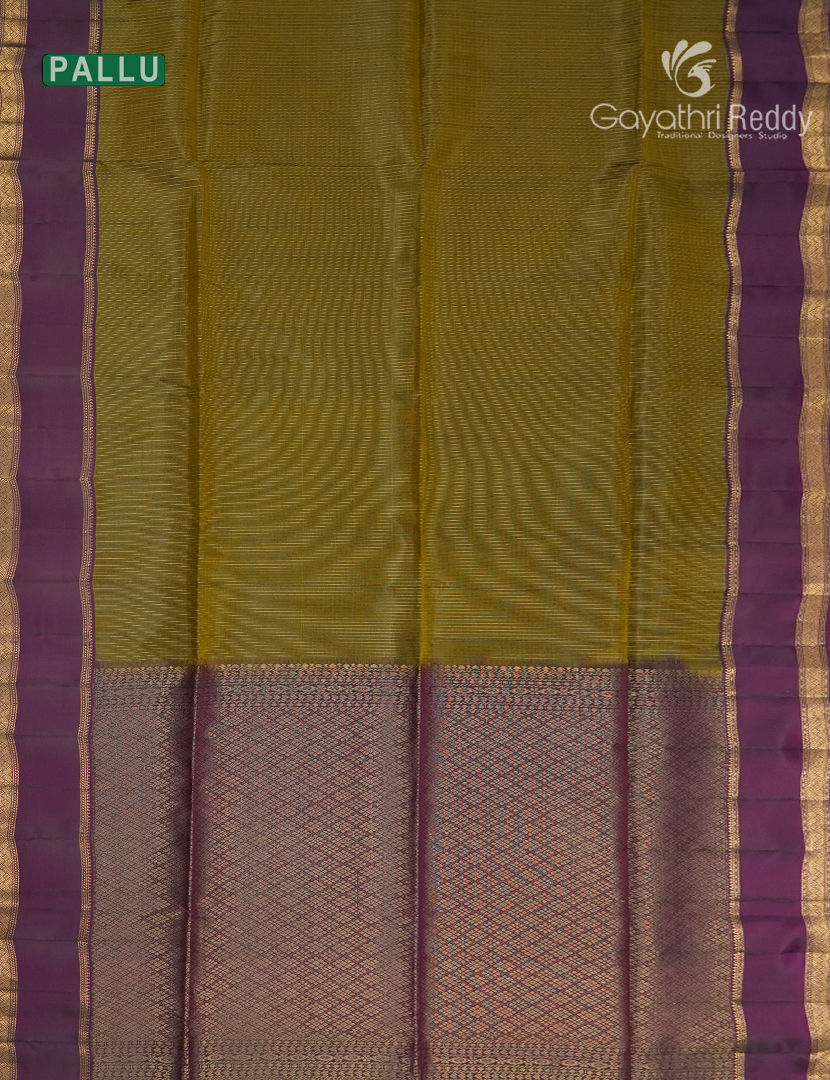 Pure  Kanchipuram Light Weight Silk Saree in Mehendi Green and Deep Purple