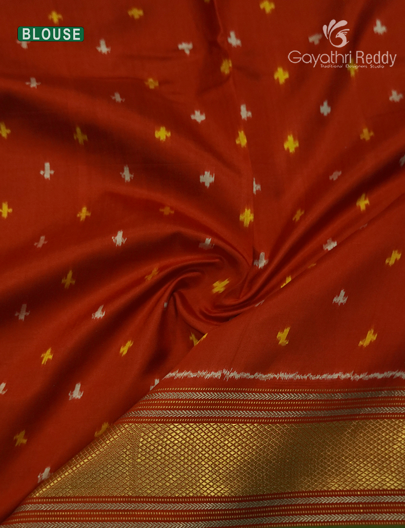 Pure Ikat Silk Saree in Rama Green and Brick Red