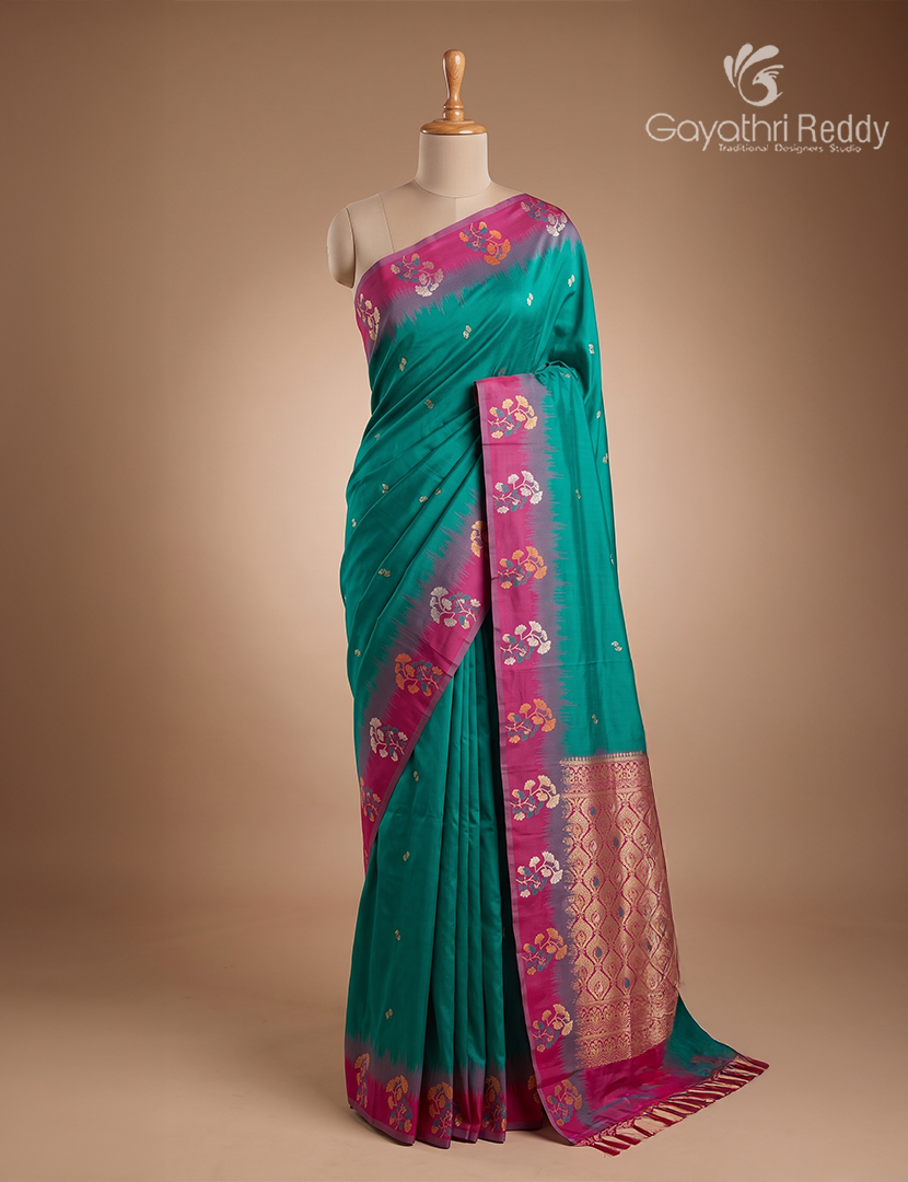 Semi Kanchipuran Silk Saree in Deep Rama Green and  Magenta