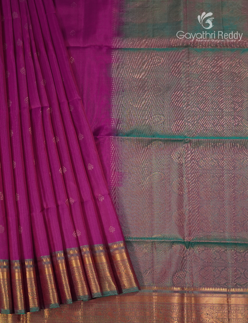 Pure Kanchipuram Soft Silk Saree in Magenta and Mehendi Green