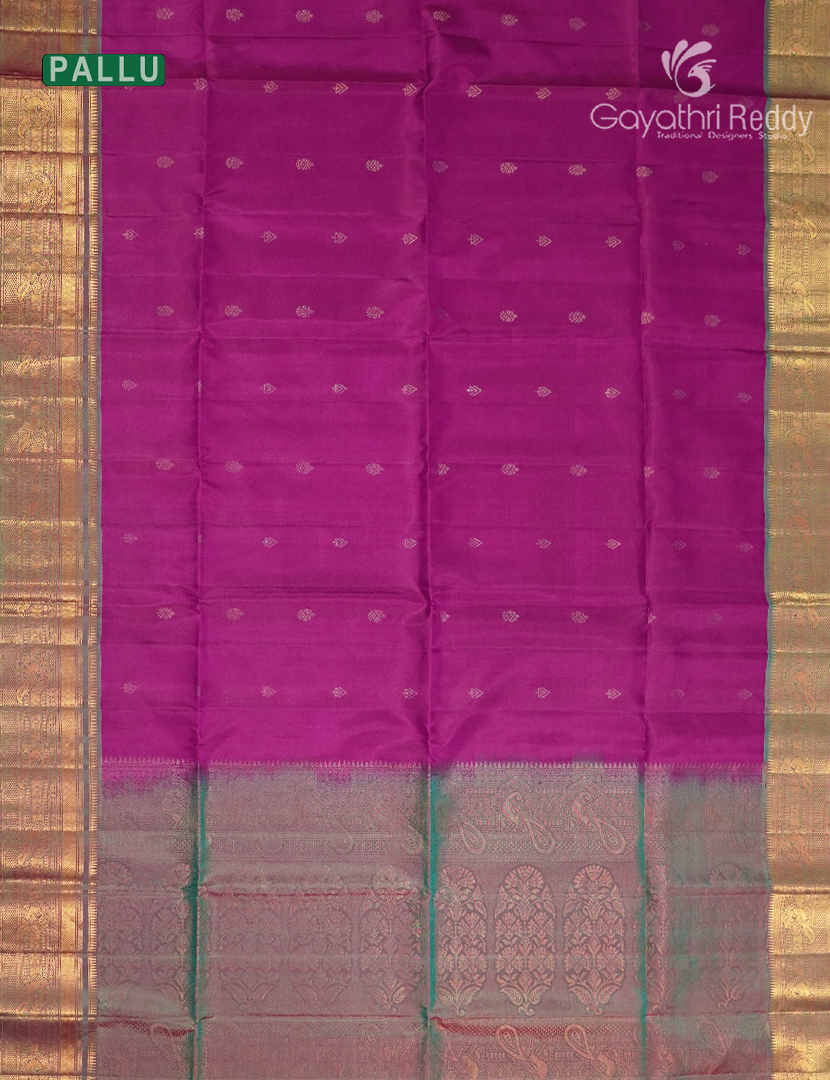 Pure Kanchipuram Soft Silk Saree in Magenta and Mehendi Green