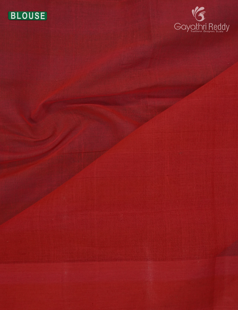 Pure Kanchi Cotton Saree in Rama Green and Red