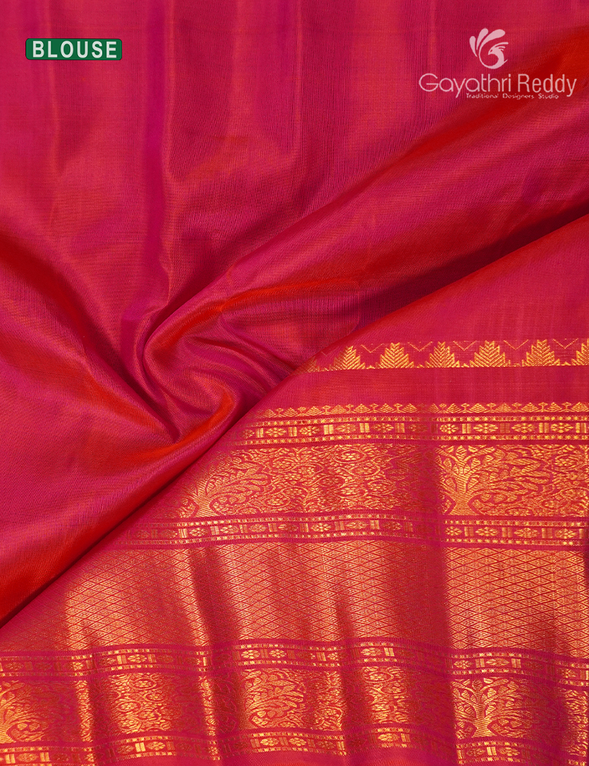 Pure Gadwal Silk Saree in Ruby Pink
