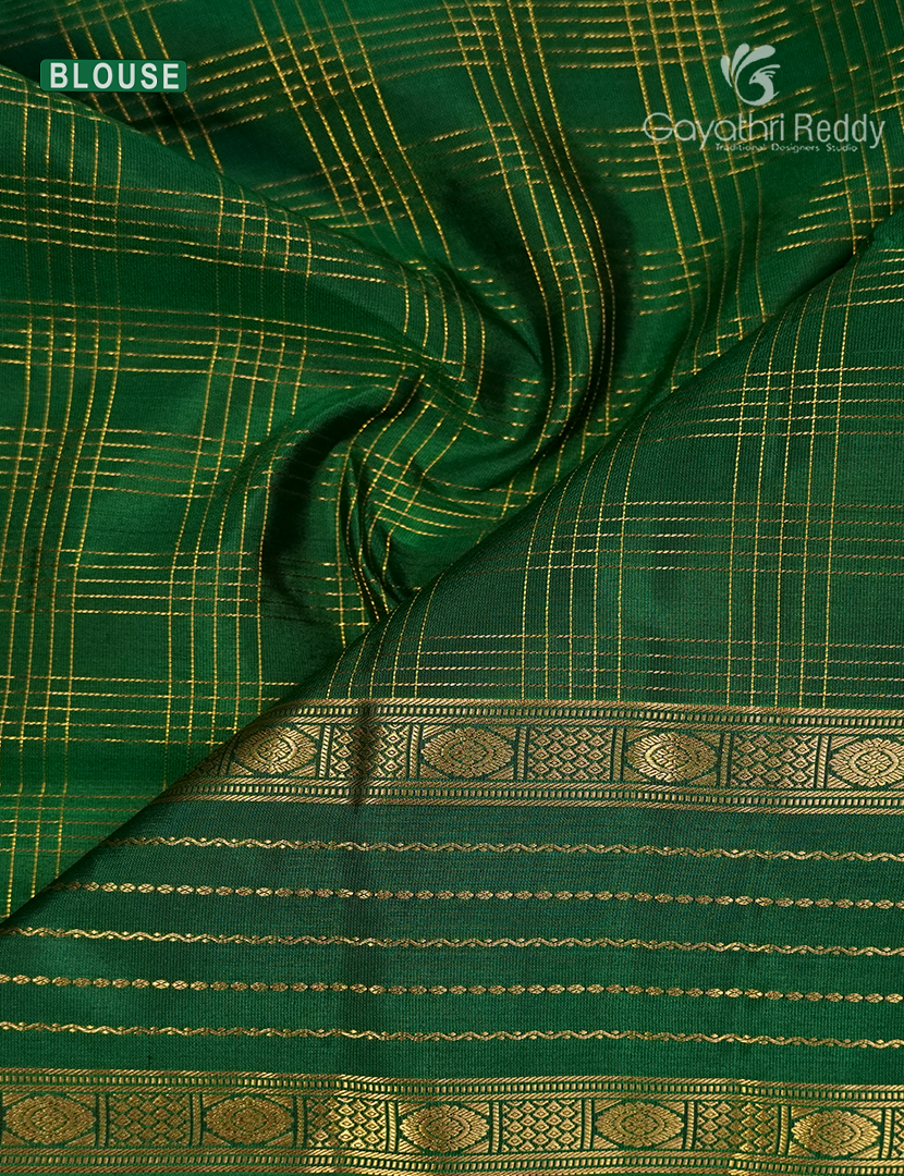 Pure Kanchipuram Vintage Silk Saree in Deep Choco Brown and Green