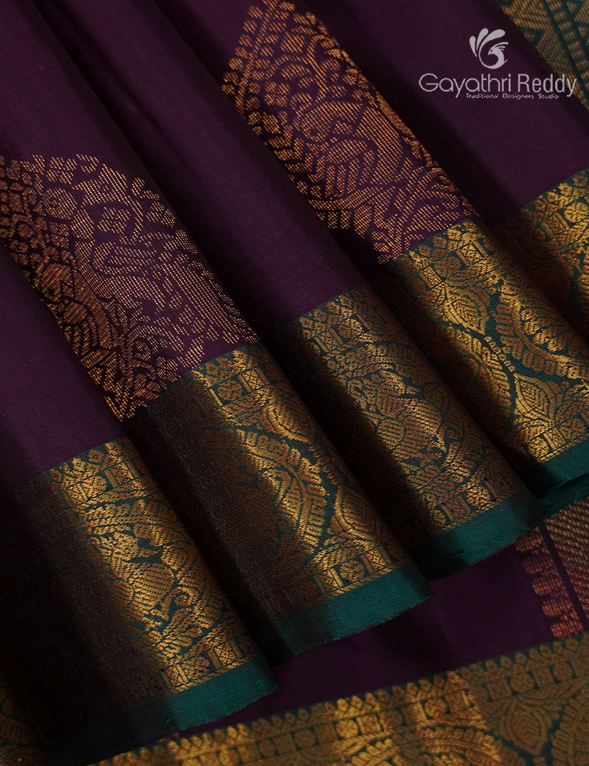 Pure Kanchipuram Silk Saree in Deep Purple and Deep Peacock Green