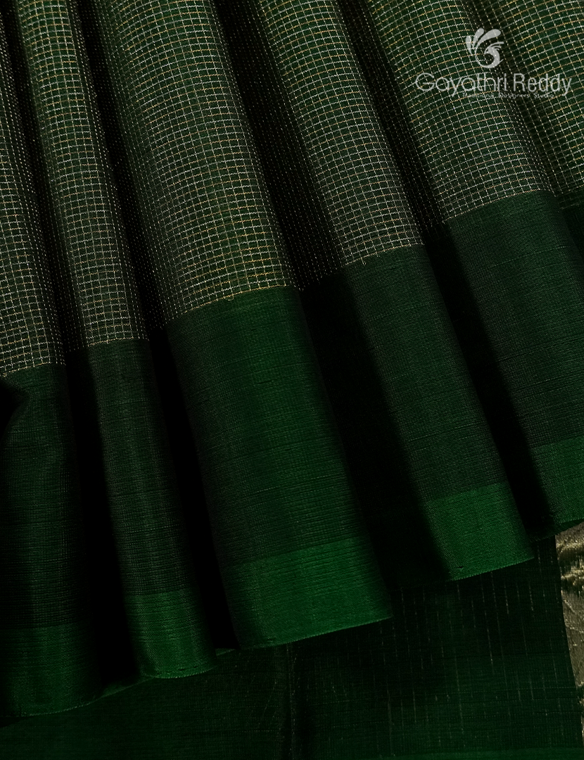 Pure Kanchipuram Sico Saree in Bottle Green
