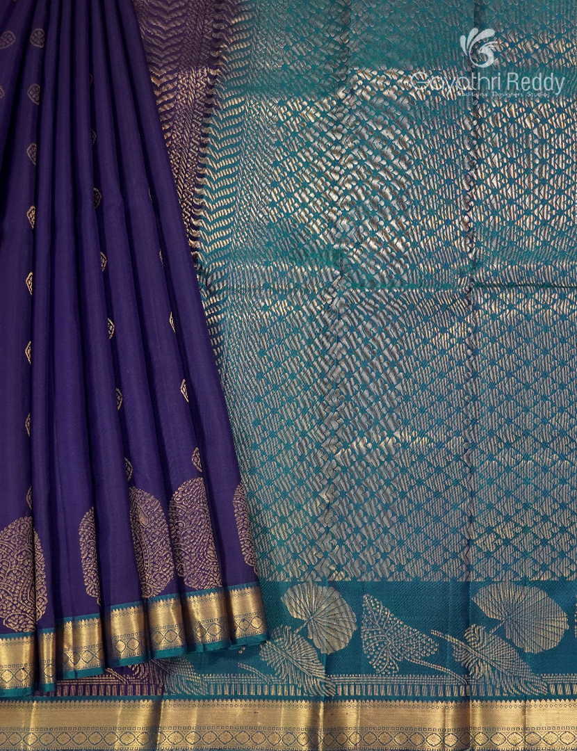 Pure Kanchipuram Silk Saree in Deep Violet and Bluepy