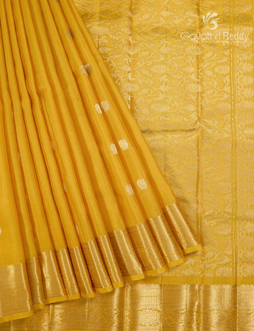 Pure Kanchipuram Silk Saree in Yellow (Medium Borders )