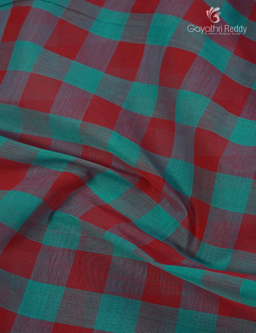 Pure Kanchi Cotton Saree in Rama Green and Red