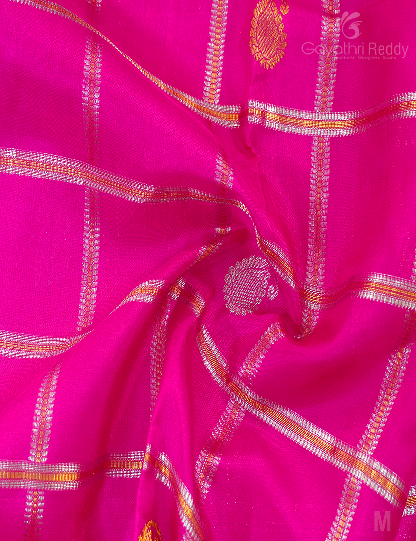 PURE VENKATGIRI PATTU-VP1142