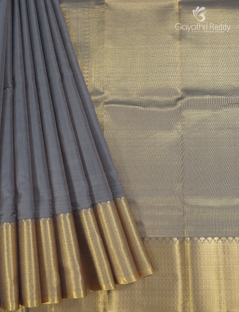 Pure Kanchipuram Silk Saree in Pastel Grey