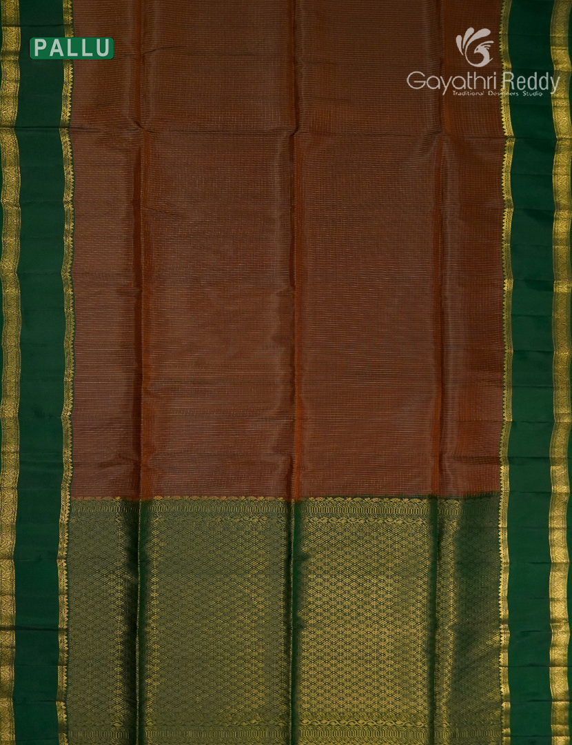 Pure  Kanchipuram Light Weight Silk Saree in Deep Mustard and Bottle Green