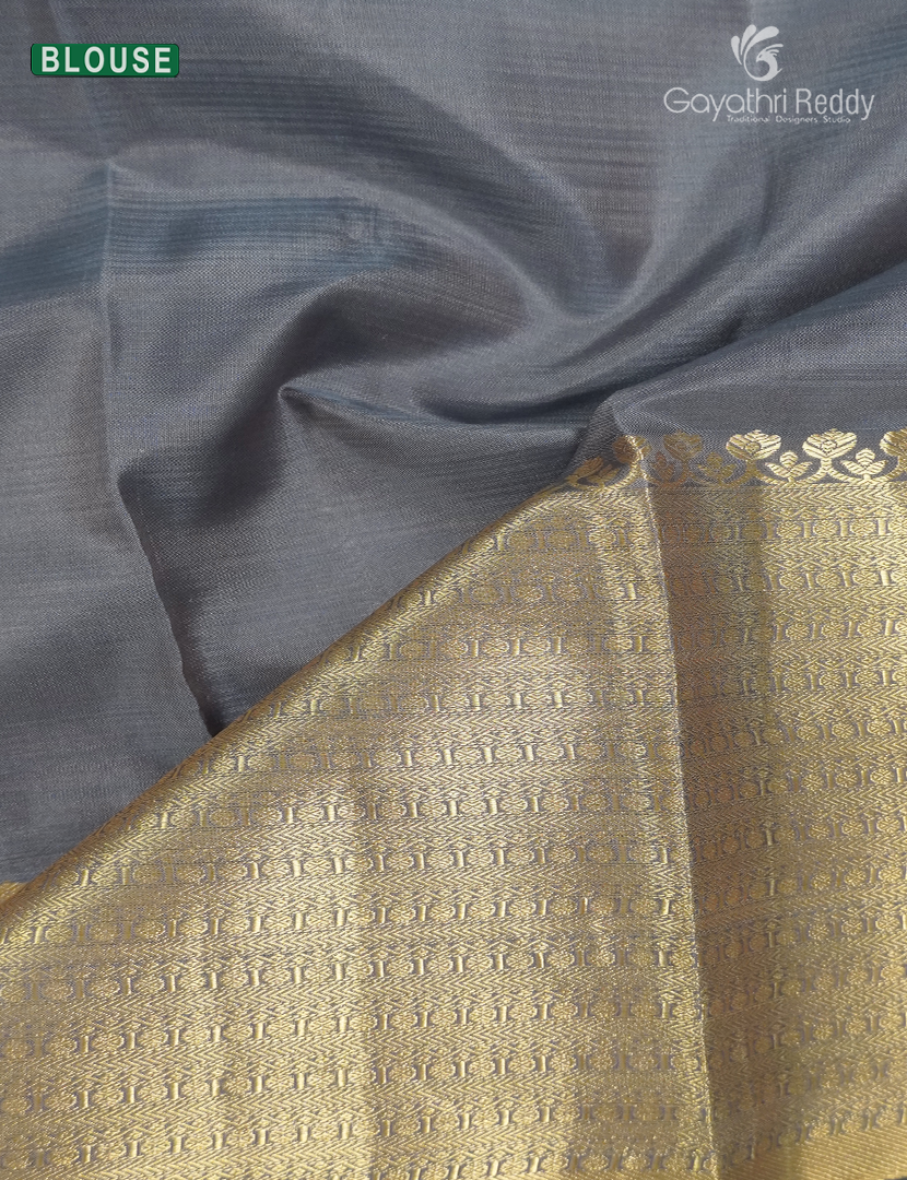 Pure Kanchipuram Silk Saree in Pastel Grey