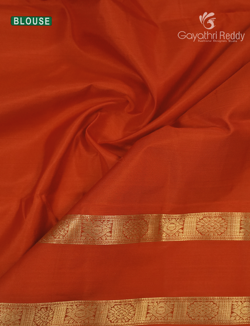 Pure Kanchipuram Vintage Silk Saree in Mustard and Orange