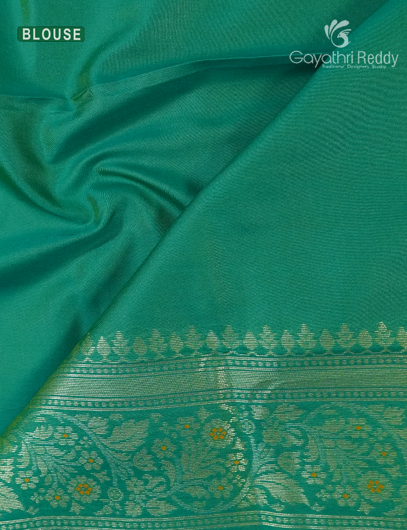 Semi Kanchipuram Art Silk Saree in Dry Mehendi and Leaf Green