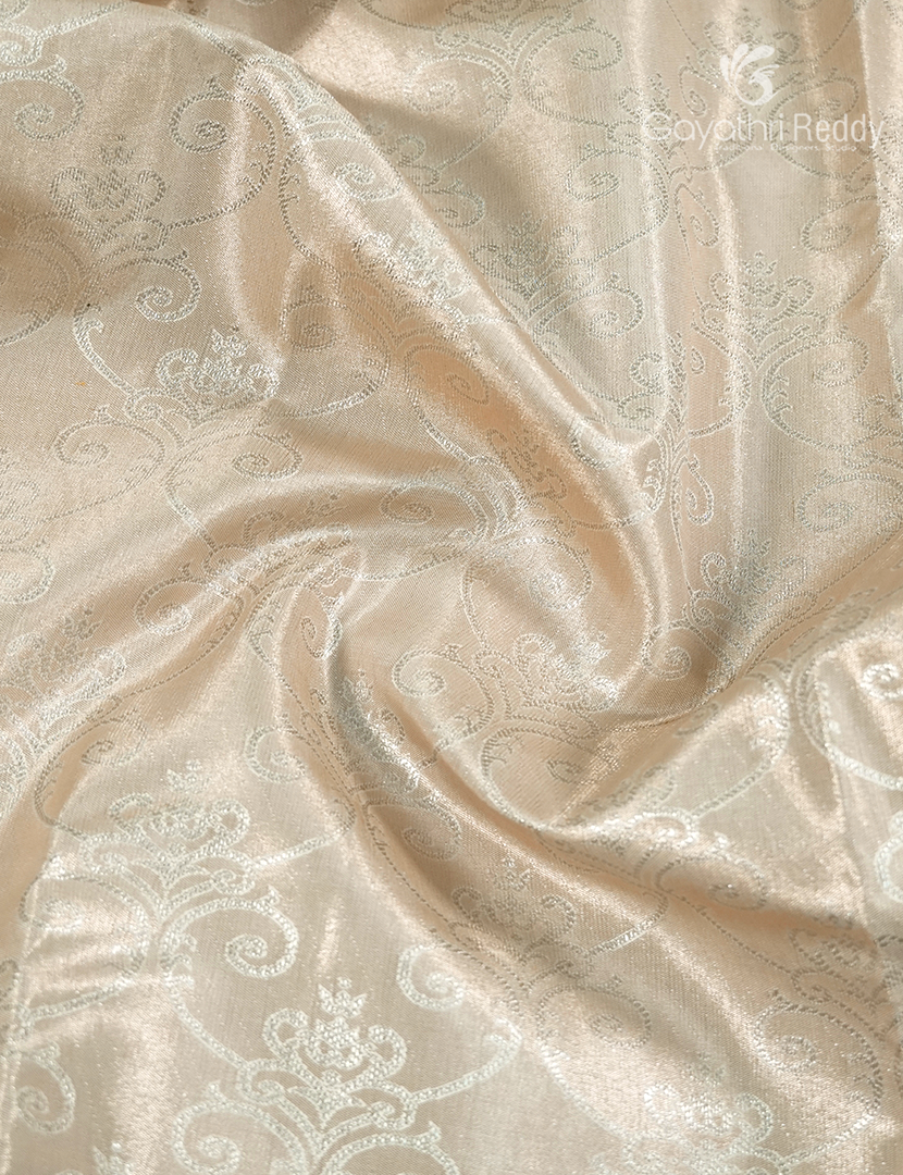 Semi Kanchipuram Silk Saree in Milk White and Deep Pink