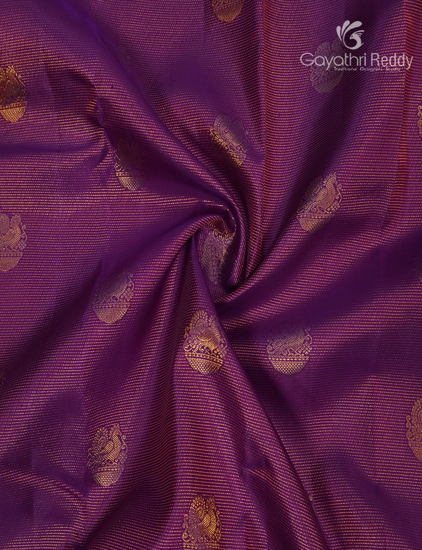 Pure  Kanchipuram Silk Saree  in Purple ( Butta Pattern )