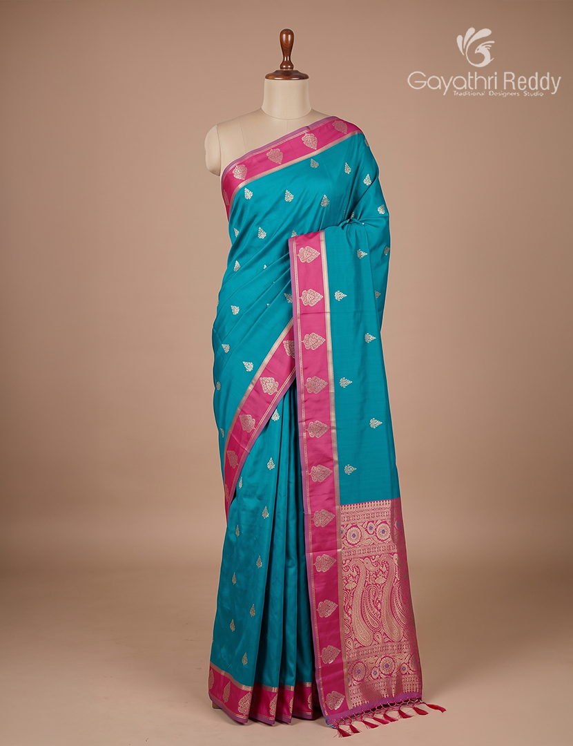 Semi Kanchipuran Silk Saree in Deep Rama Blue and  Magenta