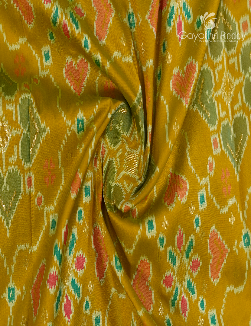 Semi Kanchipuram Art Silk Saree in Dry Mehendi and Leaf Green