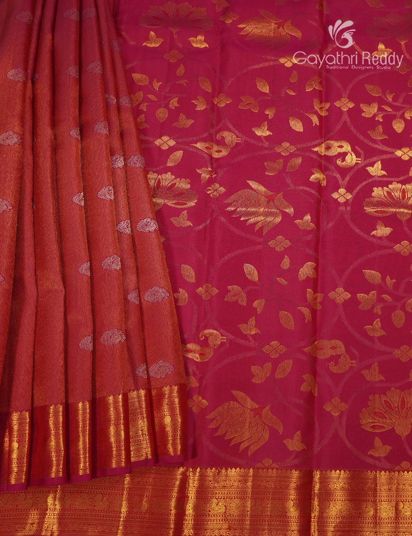 Pure  Kanchipuram Silk Saree in Peach Pink ( Butta Pattern )