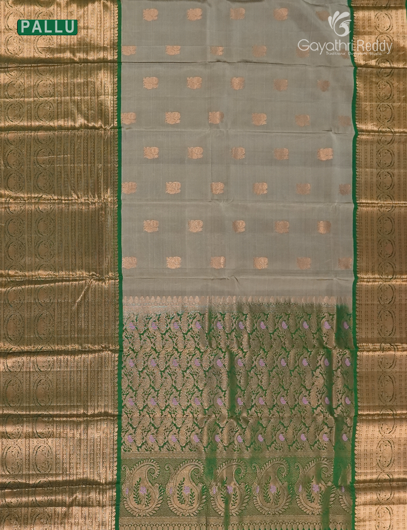 Pure Kanchipuram Silk Saree in Grey and Bottle Green