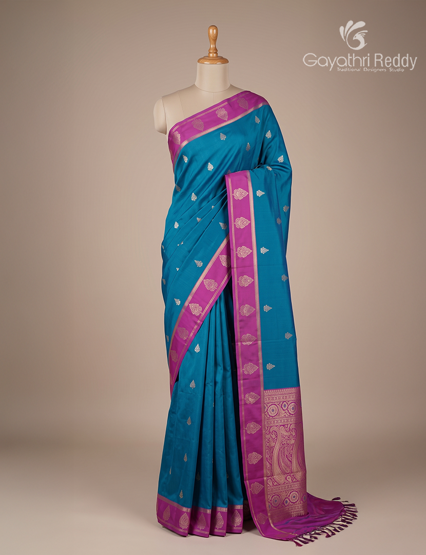 Semi Kanchipuran Silk Saree in Deep Rama Blue and  Magenta