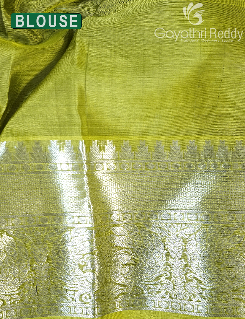 PURE VENKATAGIRI PATTU-VP1162