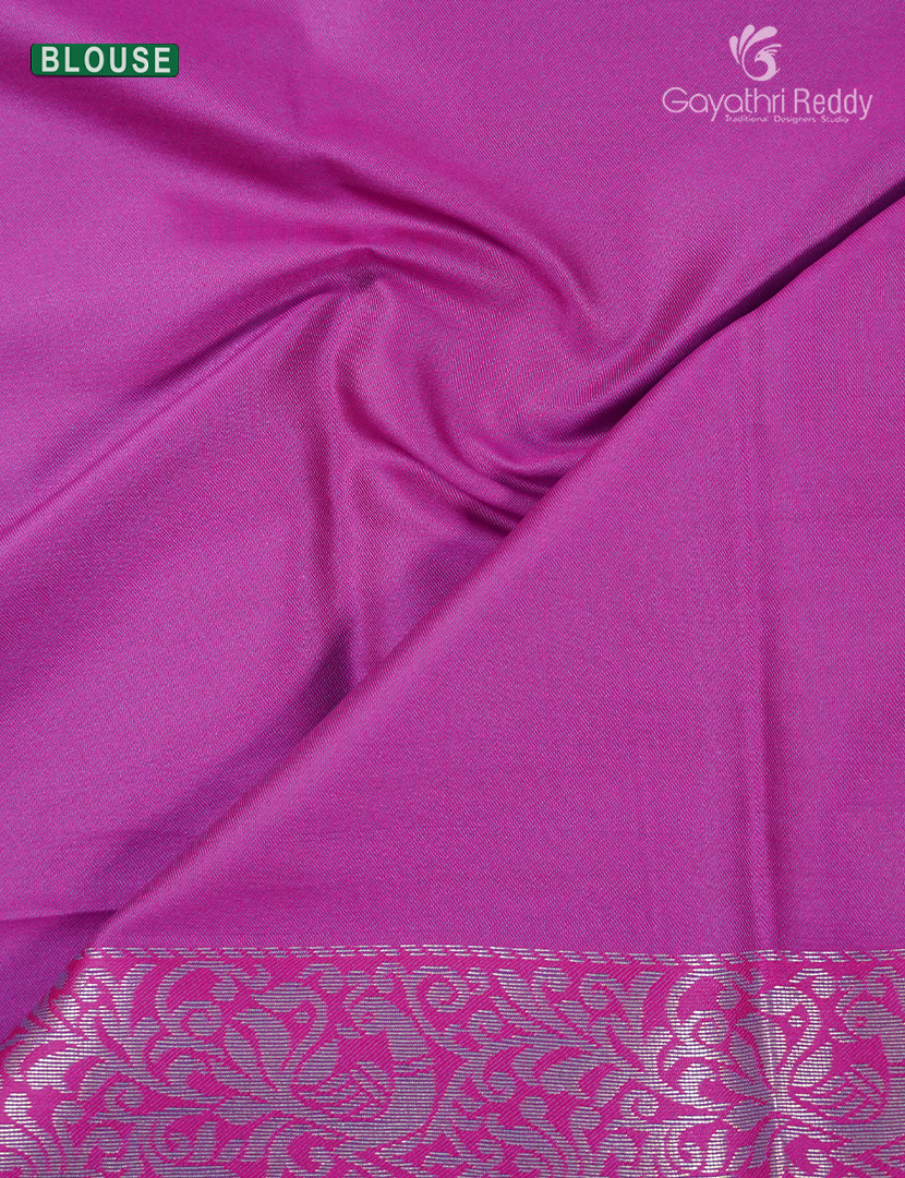 Semi Kanchipuran Silk Saree in Sea Green and  Rani Pink