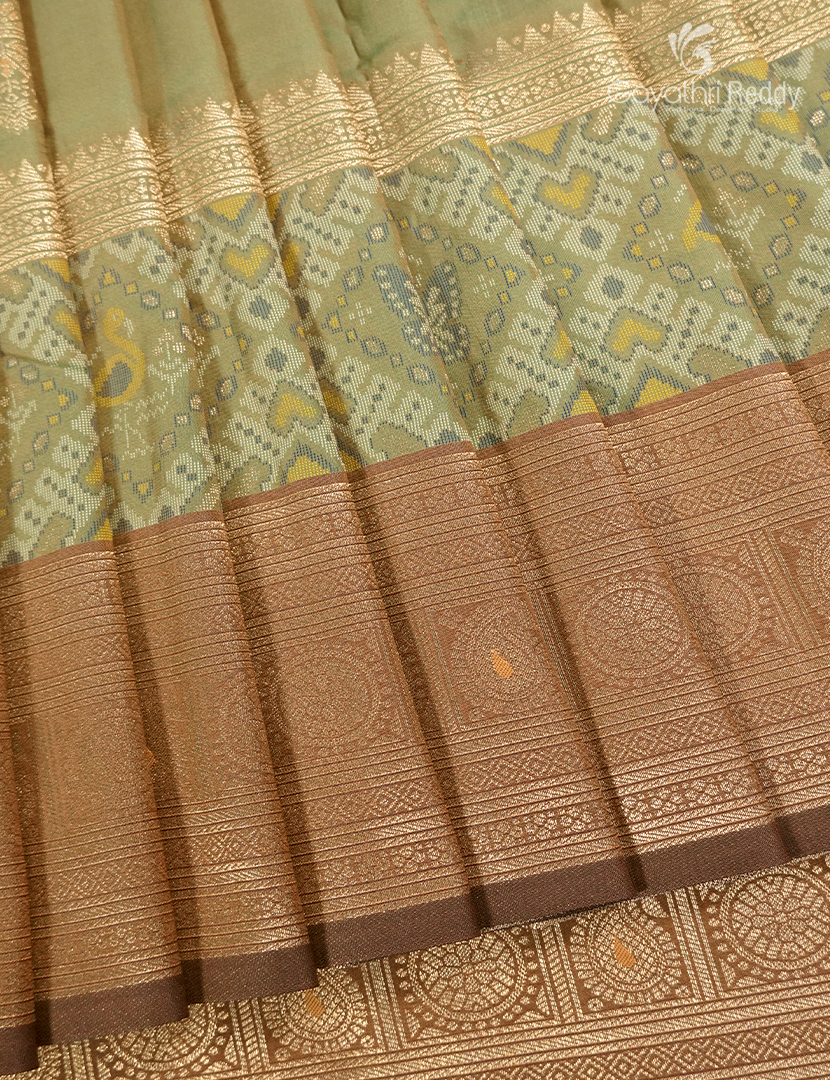 Semi Kanchipuram Art Silk Saree in Light Mehendi Green