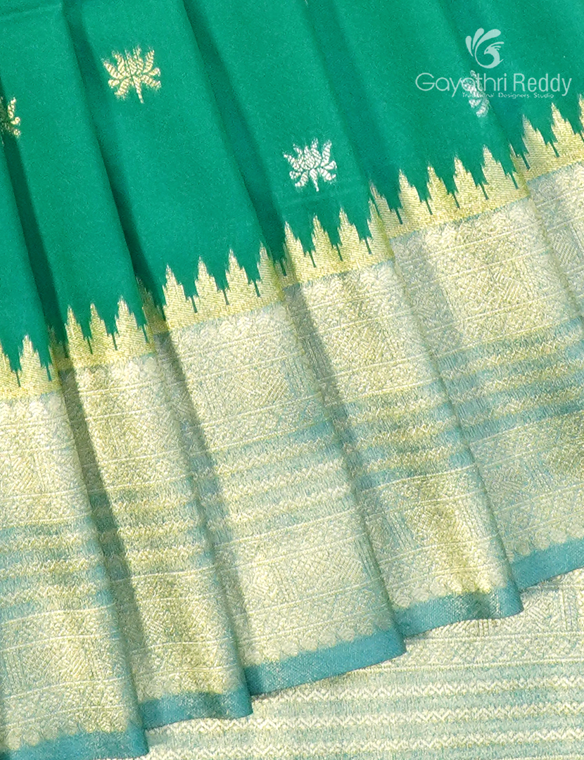 Semi Kanchipuram Art Silk Saree in Rama Green