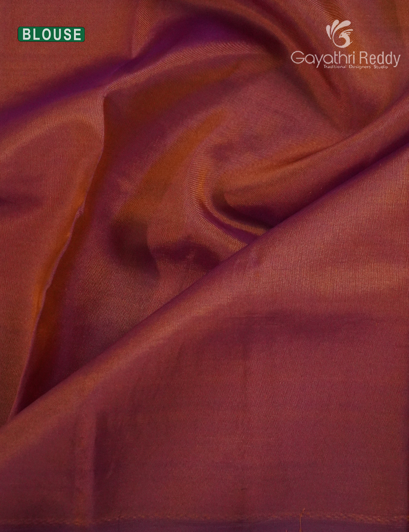 Pure Kanchipuram Silk  Saree in Yellow ( Butta Style )