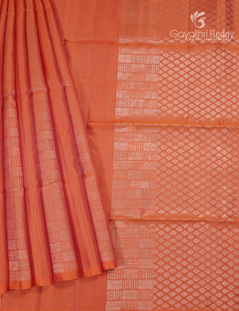 Pure  Kanchipuram Light Weight Silk Saree in Orange