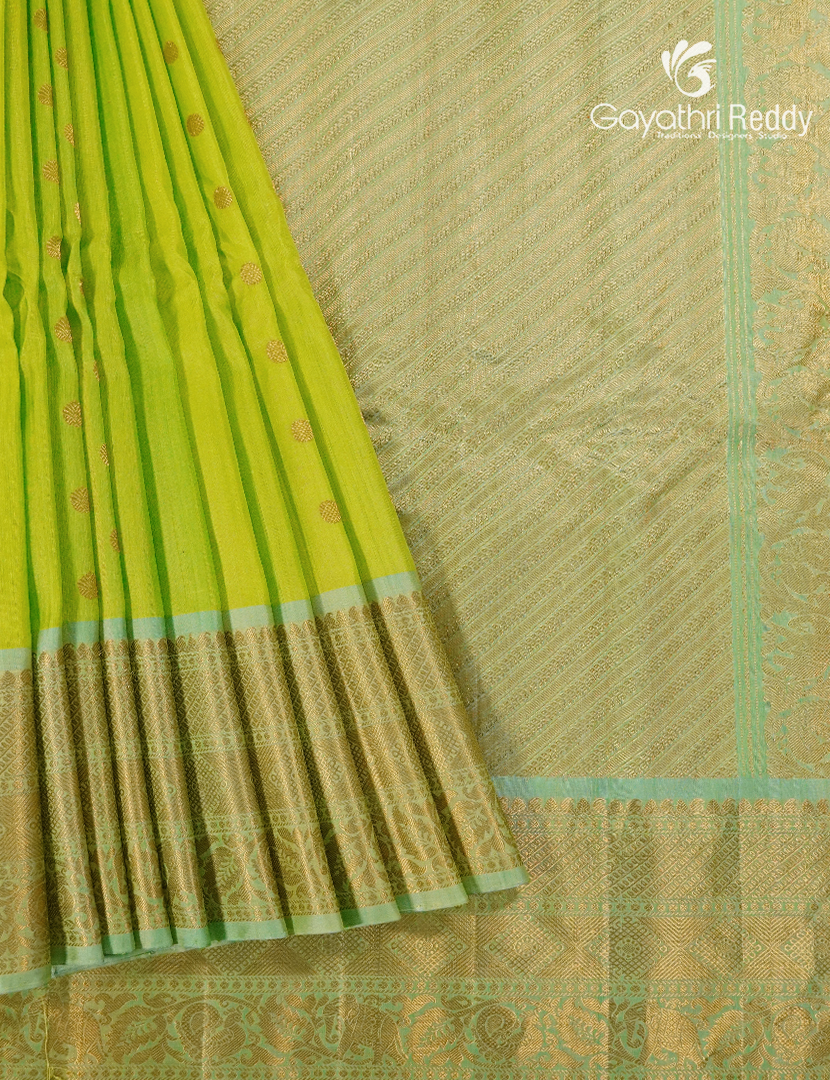 Pure Gadwal Silk Saree in Apple Green