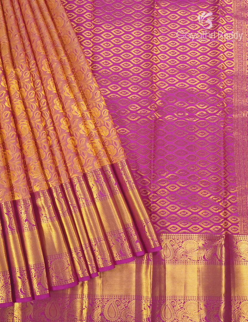 Pure Kanchipuram Silk Bridal Saree in Dual tone of Peach and Magenta Pink