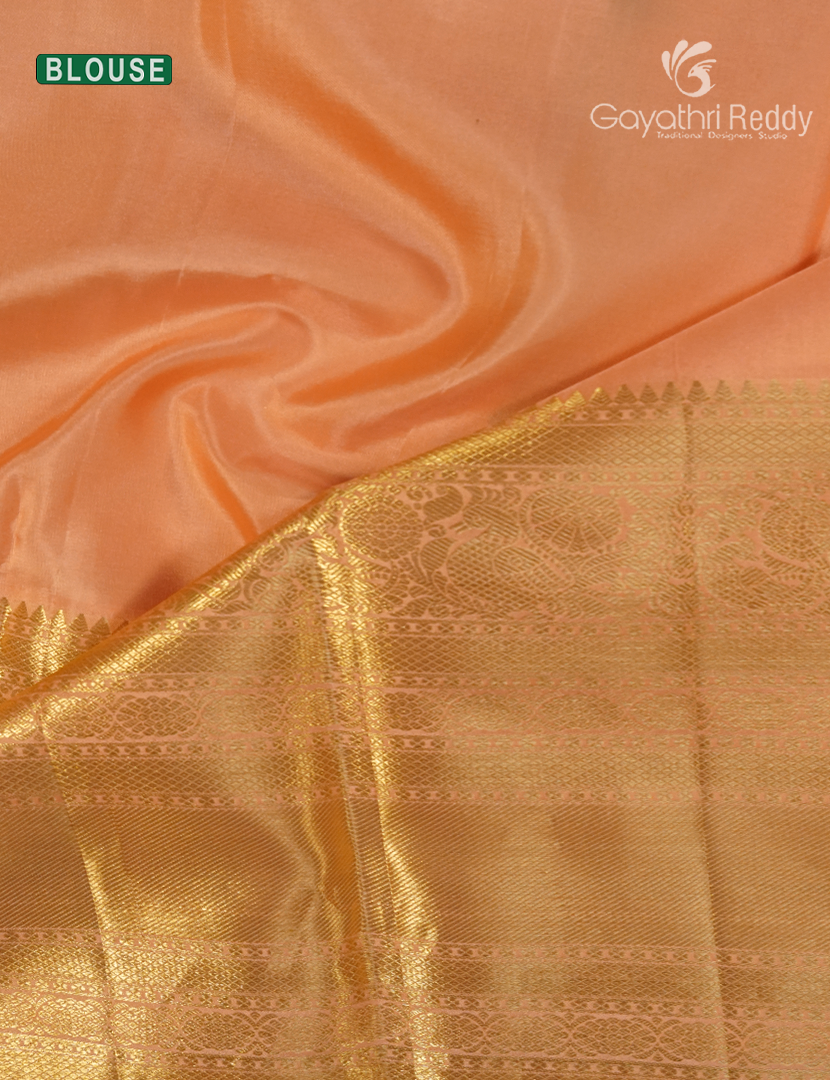 Pure Kanjivaram Bridal Silk in Burgundy and Apricot Peach