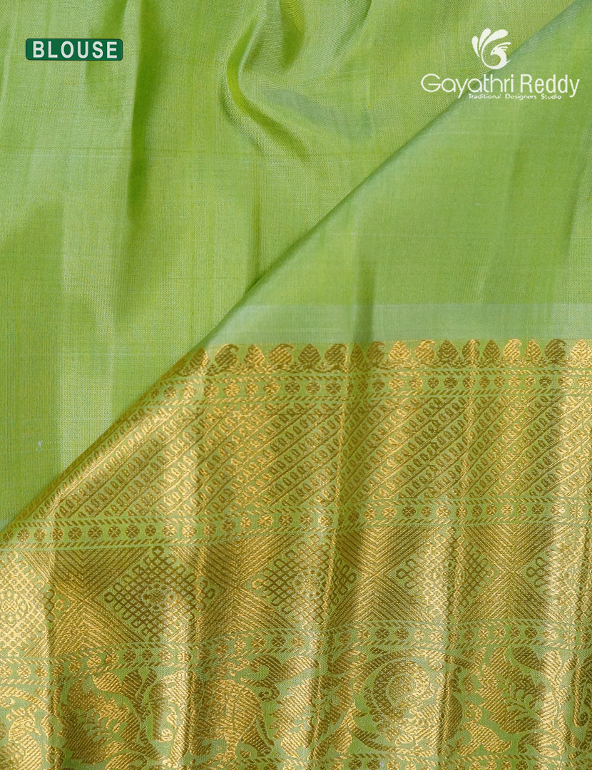 Pure Gadwal Silk Saree in Apple Green